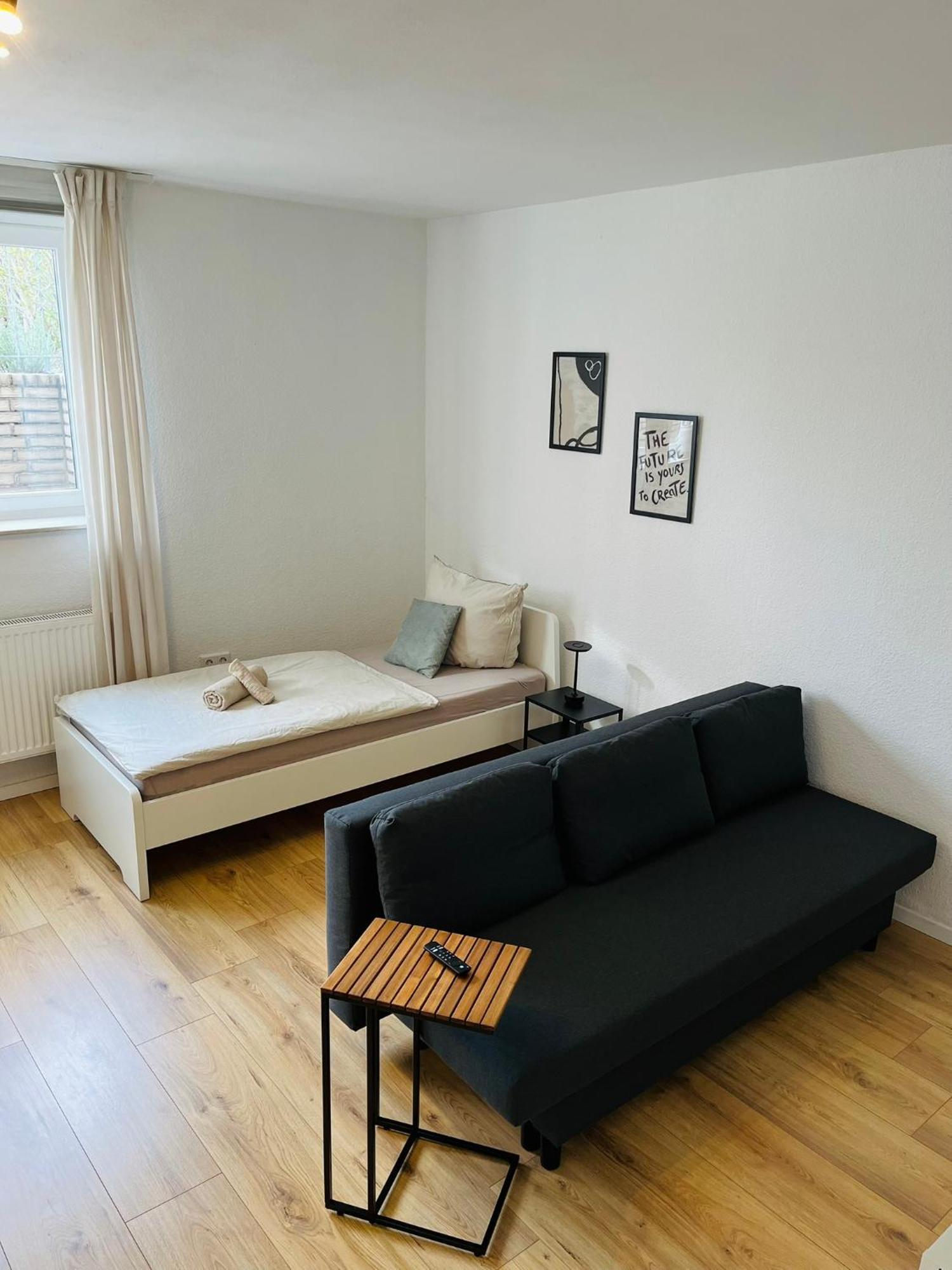Overnight No2 - Studio, Kueche, Netflix Hanovre Extérieur photo