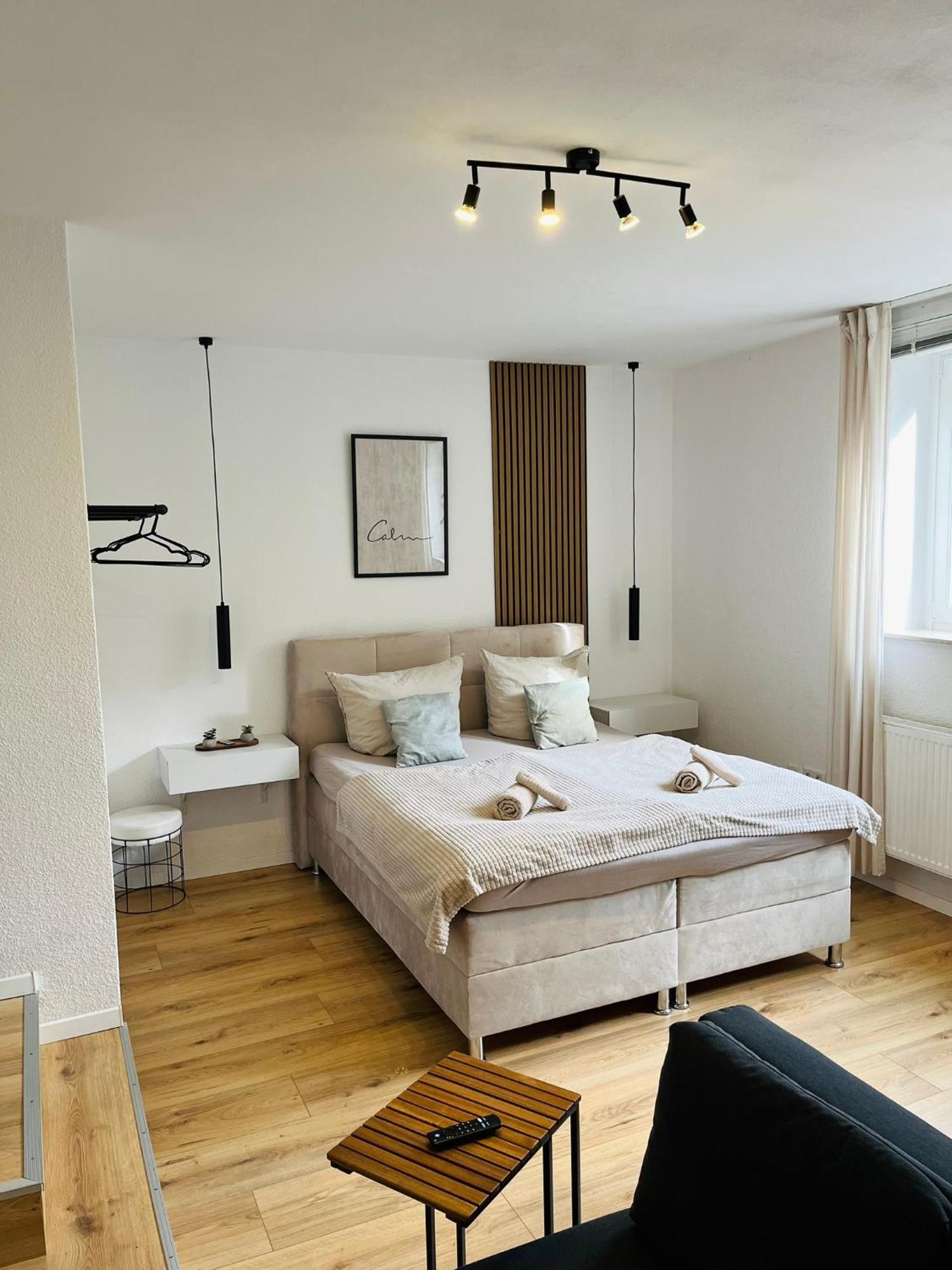 Overnight No2 - Studio, Kueche, Netflix Hanovre Extérieur photo